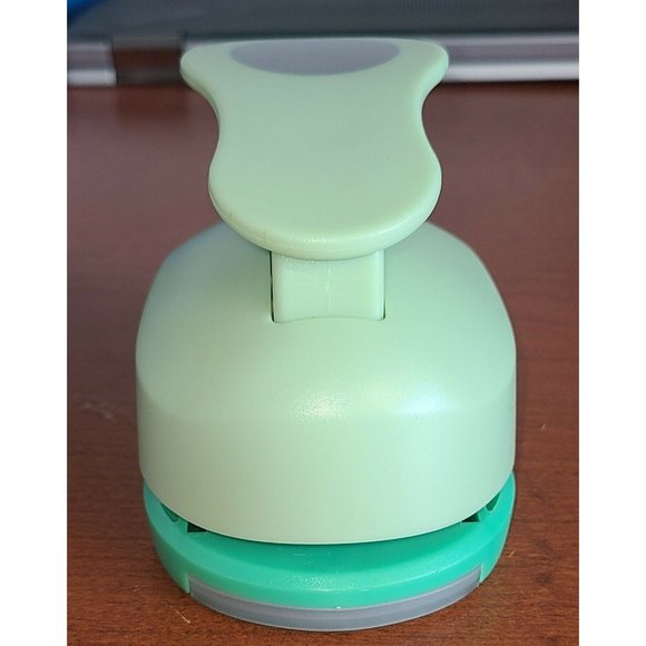 Circle Paper Punch Scrapbooking Craft Paper Cutter NEW NWOB - Picture 4 of 5